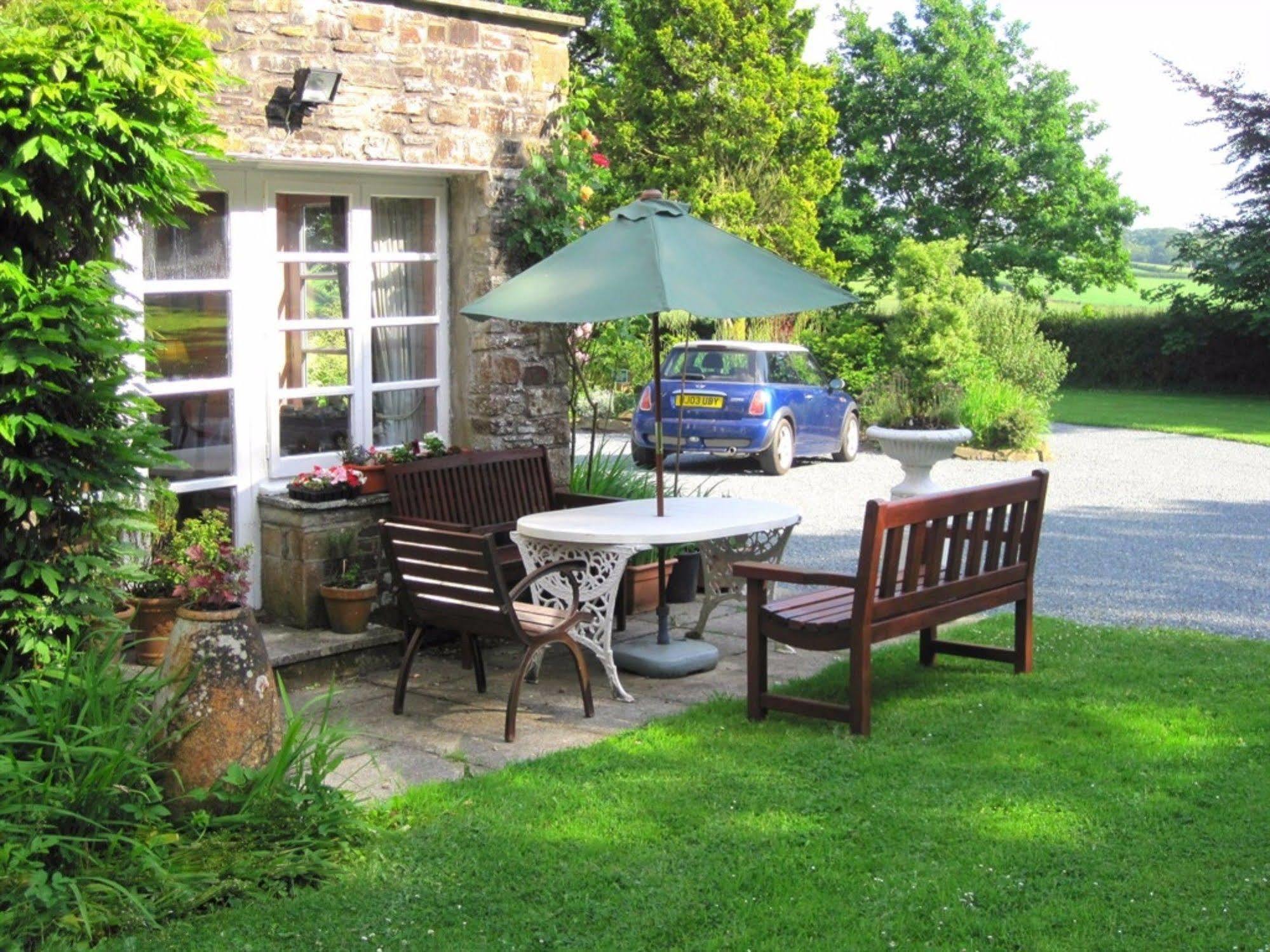 Court Barn Country House Hotel Holsworthy Exterior photo